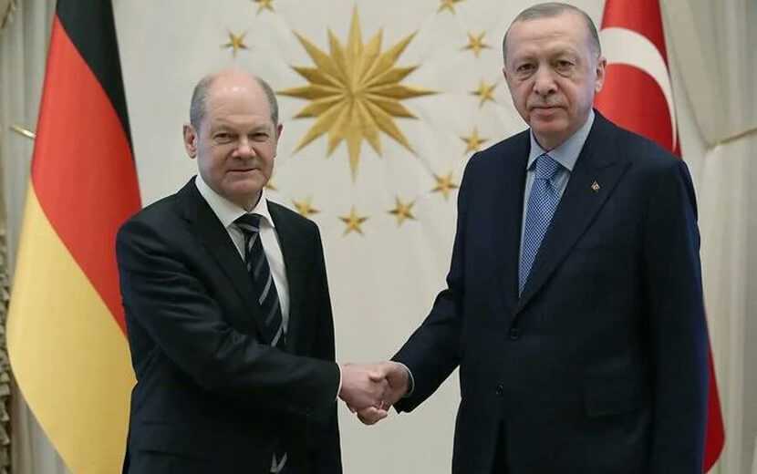 SCHOLZ-ERDOĞAN GÖRÜŞMESİNDE “YENİ KÜRESEL DÜZEN” ZİKREDİLDİ